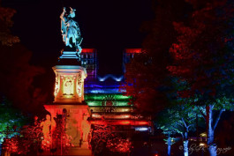 Bergstraße leuchtet