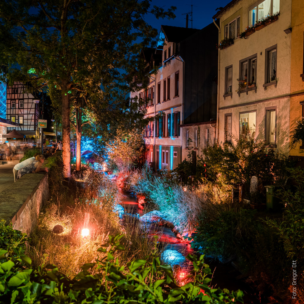Bergstraße leuchtet 2020 — Lauter / Mittelbrücke Bensheim, Bensheim, 08. August 2020: Lichtinstallation