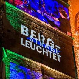 Bergstraße leuchtet