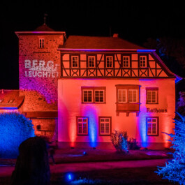 Bergstraße leuchtet