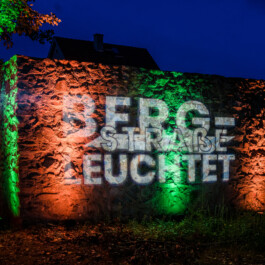 Bergstraße leuchtet